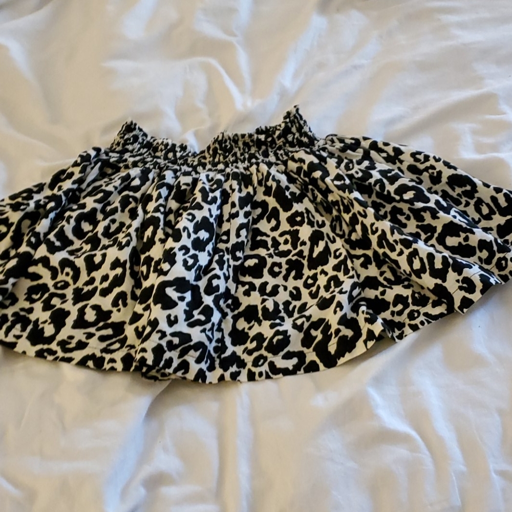 Women's black and white cheetah skirt